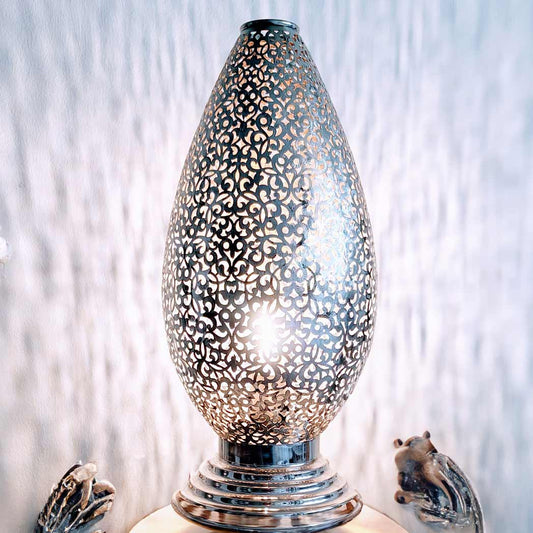 Orientalische Ovale Stehlampe aus Kupfer – Dualer Glanz in Gold und Silber
